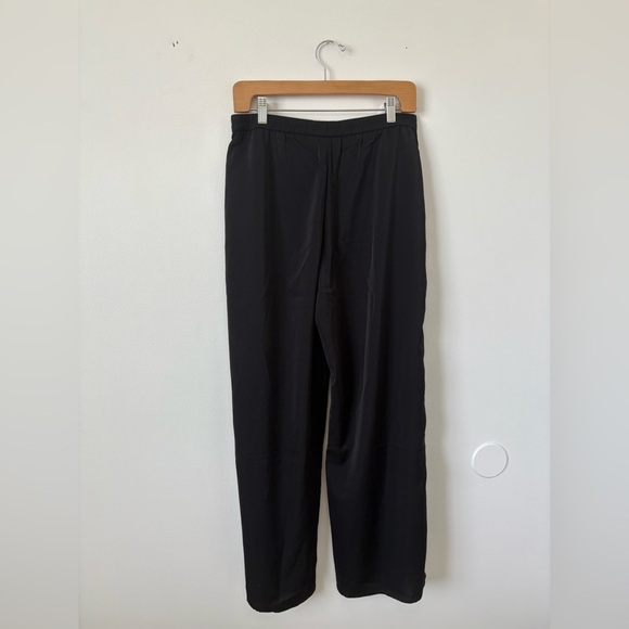Abercrombie & Fitch Drapey Pull-On Pant – Black – Size Small - Picture 4 of 5